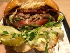-The Habit Burger Grill 哈比特汉堡(复兴soho店)