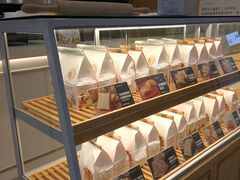 面包甜点陈列柜-爸爸糖吐司面包(宁波世纪东方店)