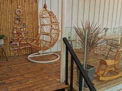 -花苑里咖啡(威远店)
