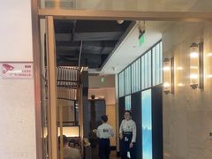 -左庭右院鲜牛肉火锅(浦江欢乐颂店)