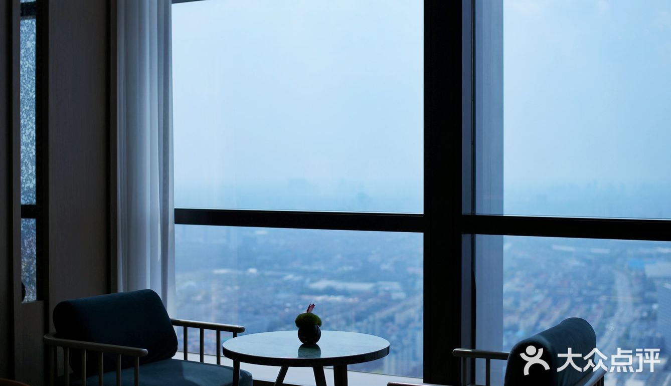 夏日焰火流光倾城｜可以吃的美高梅艺术画