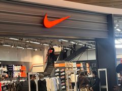 -东荟城名店仓