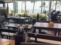 -Green Tree Rest. & Pub