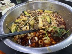 -周良天山牛杂城(天山路总店)