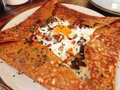 鸡蛋蘑菇熏肉荞麦可丽饼-RAC BAR(安福路店)