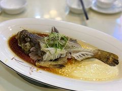 -鑫悦楼煎蟹·16年海鲜大排档