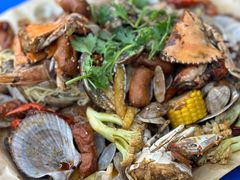 -老东镇啤酒屋海鲜加工·蒸汽海鲜·海鲜烧烤(台东店)