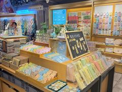 -猫的天空之城概念书店(苏州诚品店)