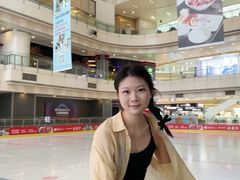 -冰纷万象滑冰场(二七万象城店)