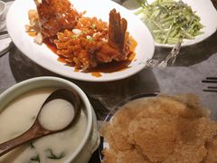 -吴越荣记苏州菜·松鼠桂鱼100%活鱼现做(斜塘老街店)