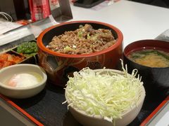 -牛邸·烧肉饭(来福士店)