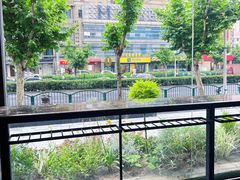 -上海锦江汤臣洲际大酒店柒酒廊