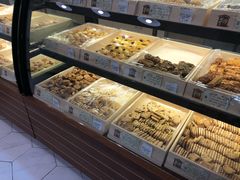 -光明牛奶棚(南泉店)