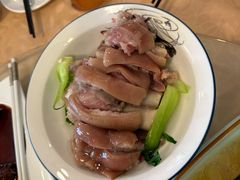 -新镇江酒家(南京西路店)