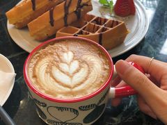 -chenity  cafe