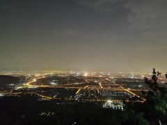 -鬼笑石后山停车场