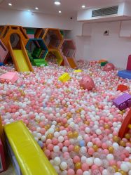-趣童婴幼儿SPA母婴生活馆(孔雀城店)