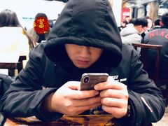 -蚝美人·生蚝海鲜烧烤(茶花园店)