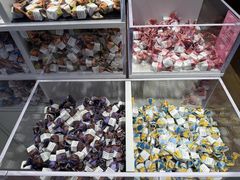 -Laderach 莱德拉(上海环贸iapm店)