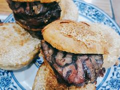 烧饼夹肉-东兴顺爆肚张