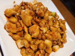 宫保鸡丁-好嫂子酱猪手•农家菜(知春路店)