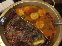 -重庆爽翻天老火锅(临平万达广场店)