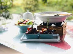 鸽蛋红烧肉-春色如许·茶食餐厅(桃李春风店)