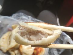 -黄阿姨锅贴大王(万航渡路店)