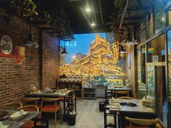 大堂-味仙疯美蛙鱼头火锅(宜兴旗舰店)