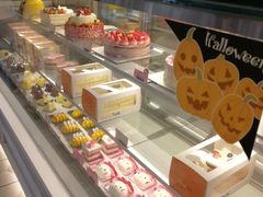 面包甜点陈列柜-BreadTalk面包新语·烘焙蛋糕(海岸城店)