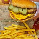 探店｜好吃欸！肯德基这个赔钱汉堡太好吃惹！