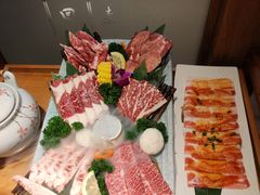 -明洞阿姨·韩式酱蟹烤肉·创意料理(三元桥店)