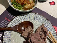 -牛村来人潮汕牛肉火锅(西单店)