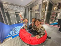-meland club亲子乐园(重庆万象城店)
