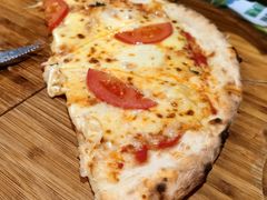 芝士披萨-BISTROFIORE美伊娜(伊犁南路店)