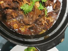 红焖牛尾-董厨煨汤馆(车站路店)