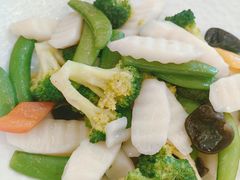 -品海楼·大连海胆锅贴馆(东港店)