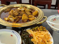 -牛一嘴·兰州牛肉面·大盘鸡(财富中心店)