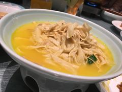 浓汤纸片笋-雀蓝川菜(奥体广场店)
