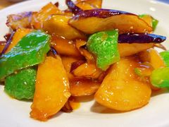 -关东小磨东北菜(上海长风大悦城店)