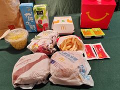 -麦当劳(民盈·国贸城店)