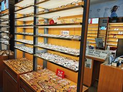 -优医视平价眼镜蔡司依视路折扣工厂店(十里堡店)