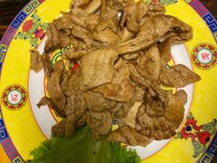 -伊源鼎盛餐饮服务有限公司