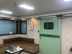 -半岛宠物医院24小时·内窥镜·牙科·碎石中心(府城大道店)