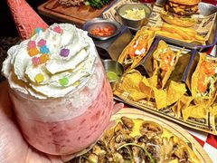 -鲨鱼美式餐厅酒吧Sharky