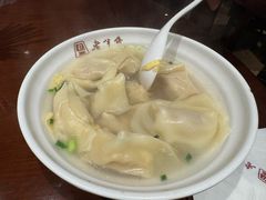 刀鱼馄饨-老半斋(福州路店)