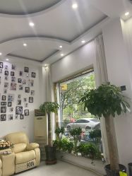 -荟草堂痘肌修护中心