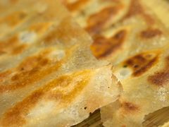 虾仁肉三鲜锅贴-闫府私房菜·老字号(恒隆店)