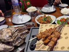 -蚝堡海鲜·威海菜·海肠捞饭·烧烤·亚洲吃蚝公司(幸福门店)