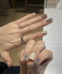 -斯馨·健康美甲美睫